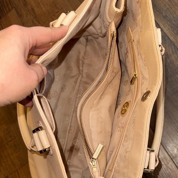 Tory Burch Beige Leather Tote - Picture 6 of 15